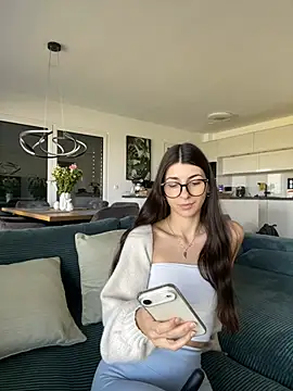 Wildberry  online show from April 18, 2026, 9:00 am