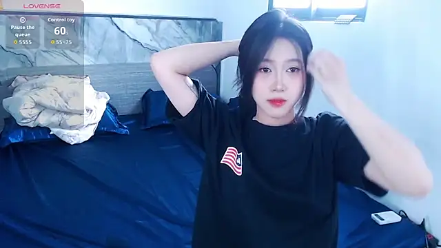 Lin SiYee online show from October 26, 2025, 8:26 am