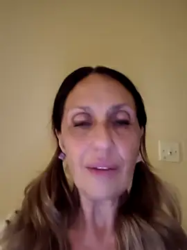 Snapshot of JasmineNoir2 chatting on July 20, 2026, 10:45 pm JasmineNoir2 online show from July 20, 2026, 10:45 pm