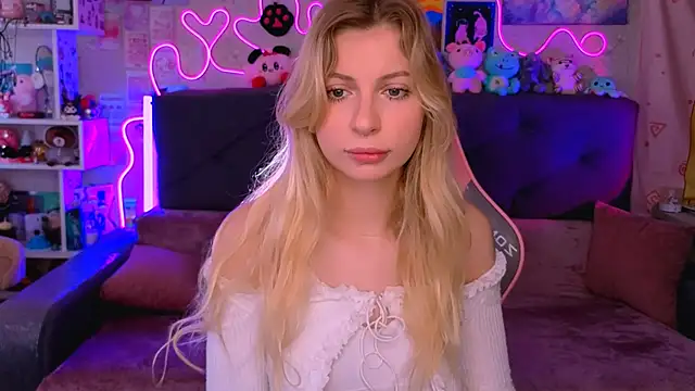 Maria Hunt online show from November 25, 2025, 5:19 am