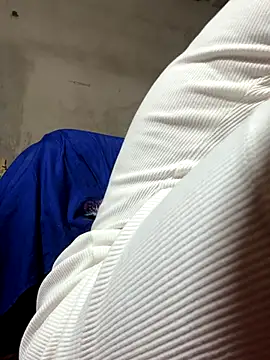 Snapshot of Pretty_Isadora chatting on November 6, 2025, 1:09 am Pretty Isadora online show from November 6, 2025, 1:09 am