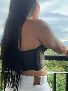 Snapshot of Pretty_Isadora chatting on December 4, 2025, 9:03 pm Pretty Isadora online show from December 4, 2025, 9:03 pm