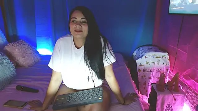 Snapshot of Kerly_Lopez chatting on January 8, 2026, 10:05 pm Kerly Lopez online show from January 8, 2026, 10:05 pm