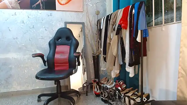 Samantabrown  online show from March 21, 2026, 11:14 am