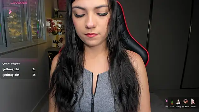 Snapshot of ivyy_scott chatting on December 1, 2025, 10:49 am ivyy scott online show from December 1, 2025, 10:49 am