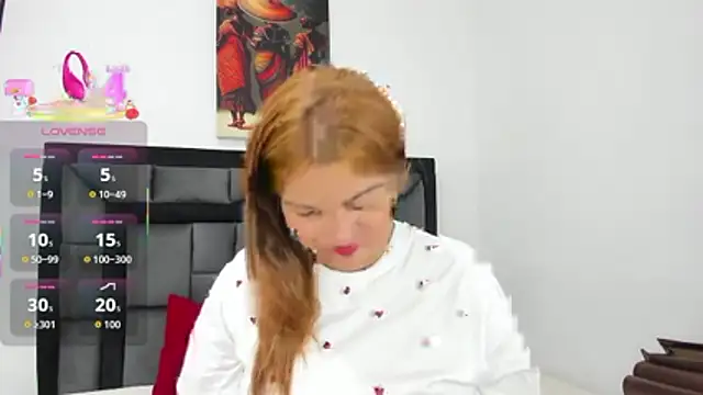 Snapshot of Alexandra_Torress chatting on November 9, 2025, 1:48 pm Alexandra Torress online show from November 9, 2025, 1:48 pm