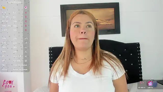 Snapshot of Alexandra_Torress chatting on November 18, 2025, 3:48 pm Alexandra Torress online show from November 18, 2025, 3:48 pm