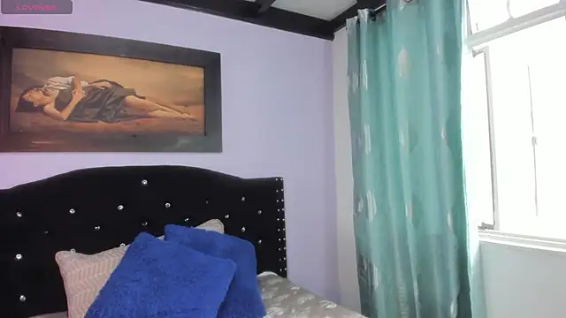 Snapshot of Alexandra_Torress chatting on September 19, 2025, 4:11 pm Alexandra Torress online show from September 19, 2025, 4:11 pm