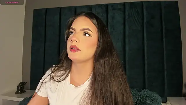 IsabellaGrey19 online show from November 20, 2025, 7:36 pm