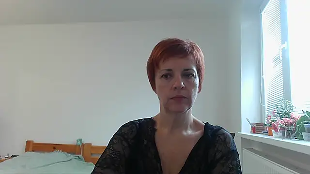 LoraLoraMay online show from October 10, 2025, 12:50 pm