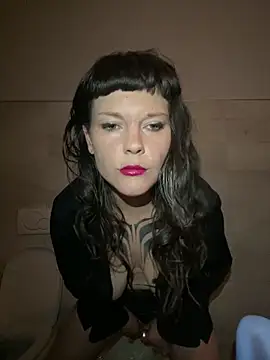 OniricFemme online show from May 9, 2026, 1:20 am