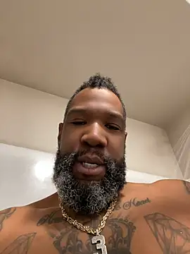 3prettyboy3 online show from April 15, 2026, 10:32 pm