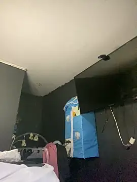 luna asss online show from February 6, 2026, 6:37 pm