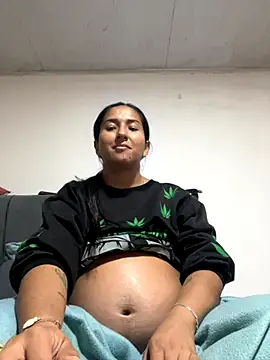 luna asss online show from November 12, 2025, 3:49 pm