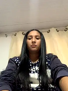 luna asss online show from September 13, 2025, 7:36 pm