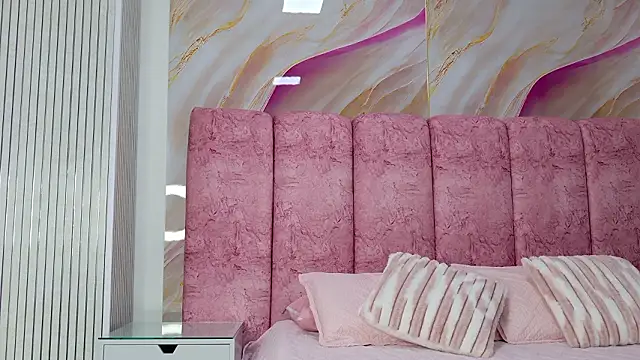 kendal rossi online show from February 23, 2026, 11:55 am