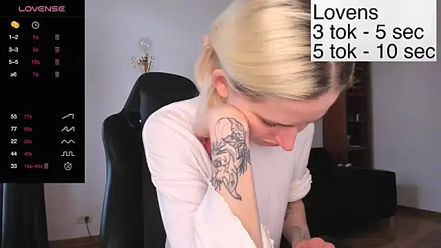 Sexy Sweets online show from October 29, 2025, 9:41 am