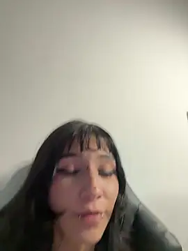 Naomi-Haruno online show from April 3, 2026, 7:53 pm