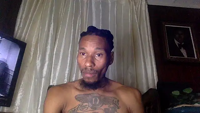 Snapshot of KingDerRico chatting on November 30, 2025, 10:54 pm KingDerRico online show from November 30, 2025, 10:54 pm