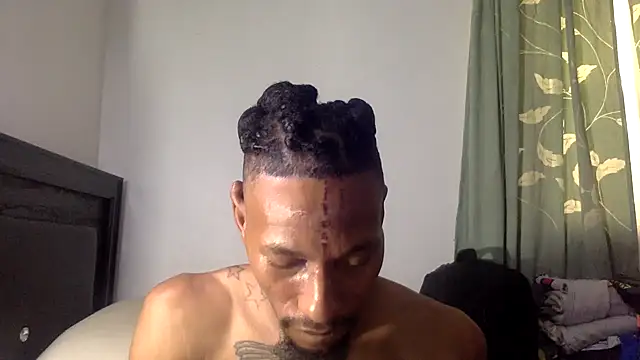 Snapshot of KingDerRico chatting on November 19, 2025, 4:07 pm KingDerRico online show from November 19, 2025, 4:07 pm