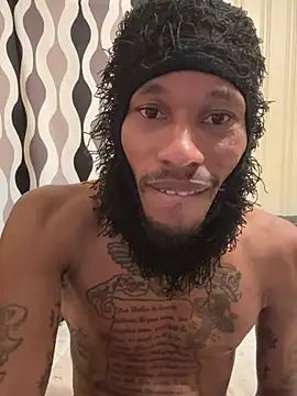 Snapshot of KingDerRico chatting on May 6, 2026, 11:31 pm KingDerRico online show from May 6, 2026, 11:31 pm