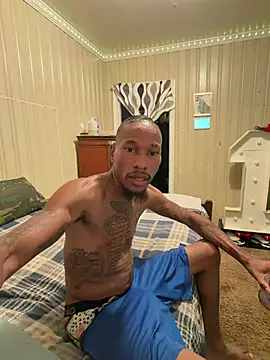 Snapshot of KingDerRico chatting on August 6, 2026, 10:38 pm KingDerRico online show from August 6, 2026, 10:38 pm