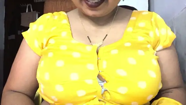 Gulaboo bhabi online show from January 16, 2026, 8:35 pm