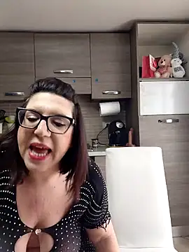 carolyne2023 online show from March 6, 2026, 7:36 am