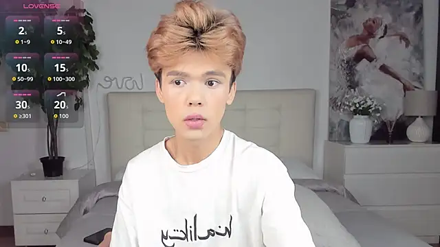 Felix Rey online show from October 9, 2025, 7:36 pm