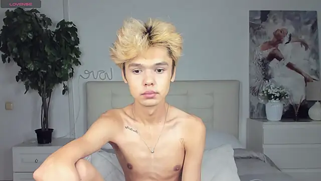 Felix Rey online show from September 18, 2025, 1:25 pm