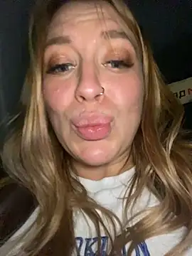 Snapshot of Sweet___Emily chatting on January 17, 2025, 5:30 pm Sweet Emily online show from January 17, 2025, 5:30 pm