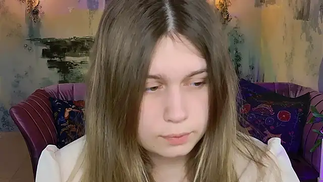 FioraMarmoris online show from March 6, 2025, 4:17 pm