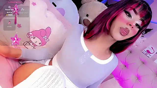 Snapshot of Cute_Roxxy chatting on January 14, 2025, 4:15 am Cute Roxxy online show from January 14, 2025, 4:15 am