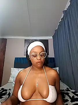 Queen-Chocolate online show from October 7, 2025, 12:33 am