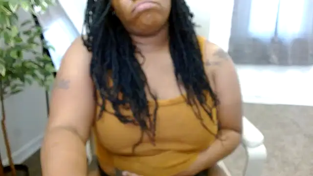 selena42 online show from March 14, 2025, 5:02 pm