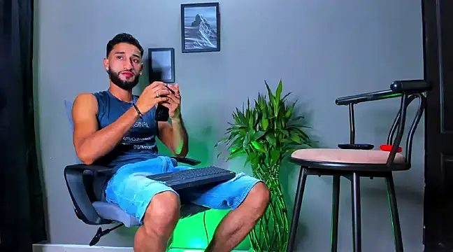 Damian 022 online show from March 14, 2025, 9:54 pm