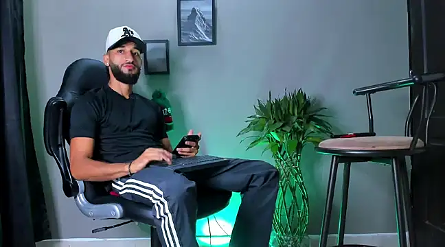 Damian 022 online show from January 4, 2025, 3:07 pm