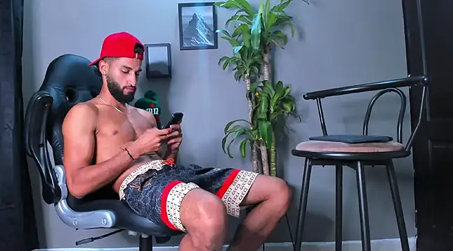 Damian 022 online show from December 7, 2024, 2:08 pm