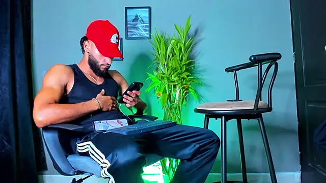 Damian 022 online show from November 12, 2025, 1:04 pm