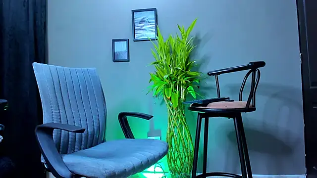 Damian 022 online show from October 29, 2025, 1:04 am