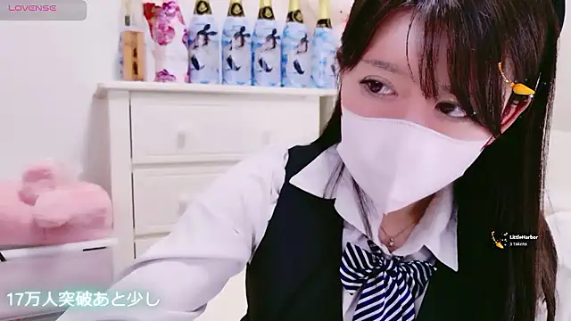 maii- online show from May 11, 2026, 4:04 pm