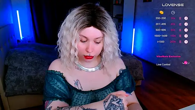 Snapshot of Blueberry-baby chatting on December 1, 2025, 7:59 pm Blueberry-baby online show from December 1, 2025, 7:59 pm