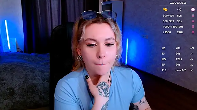 Snapshot of Blueberry-baby chatting on February 11, 2025, 8:48 am Blueberry-baby online show from February 11, 2025, 8:48 am