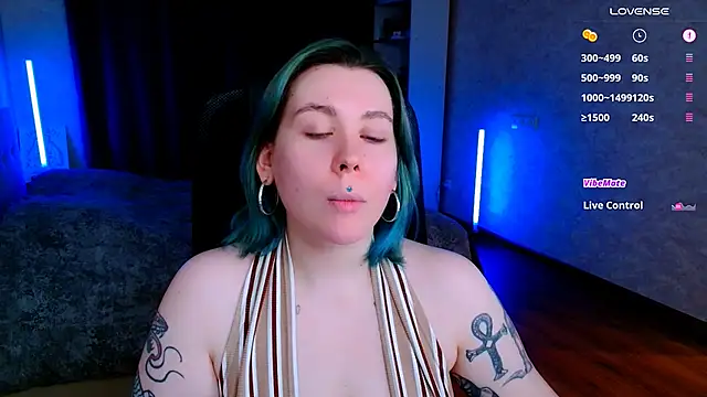 Snapshot of Blueberry-baby chatting on March 18, 2025, 10:15 pm Blueberry-baby online show from March 18, 2025, 10:15 pm