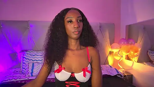 FiorelaLenin online show from November 1, 2025, 2:44 pm