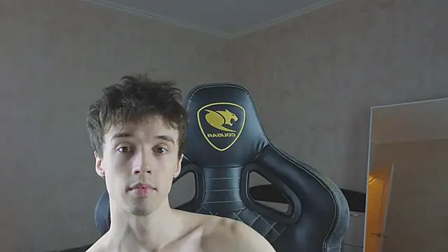 MasonWarholl online show from November 21, 2025, 9:36 pm