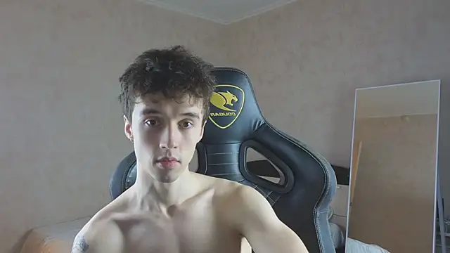 MasonWarholl online show from November 14, 2025, 2:32 pm