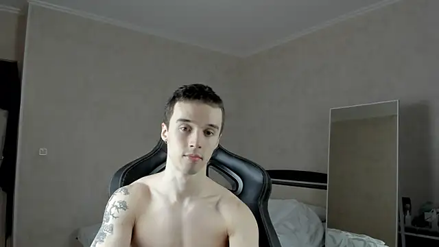 MasonWarholl online show from February 4, 2025, 4:18 pm