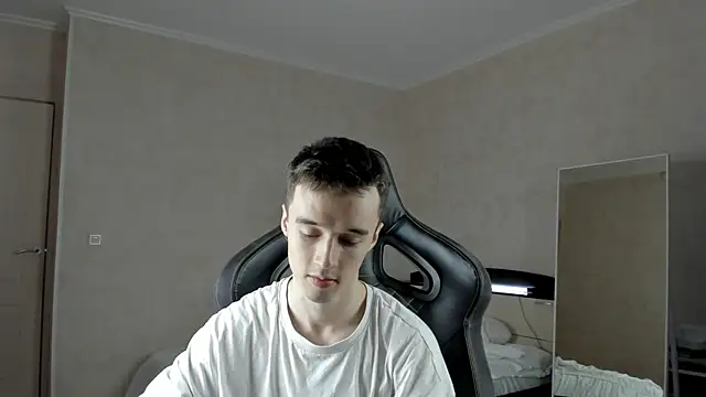 MasonWarholl online show from March 2, 2025, 6:13 pm