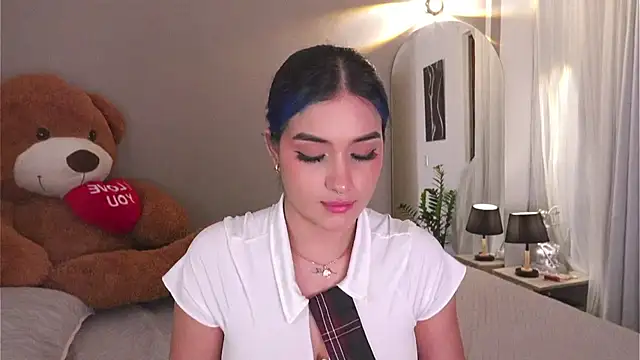 Snapshot of AnnyHizzle chatting on November 2, 2025, 5:12 am AnnyHizzle online show from November 2, 2025, 5:12 am